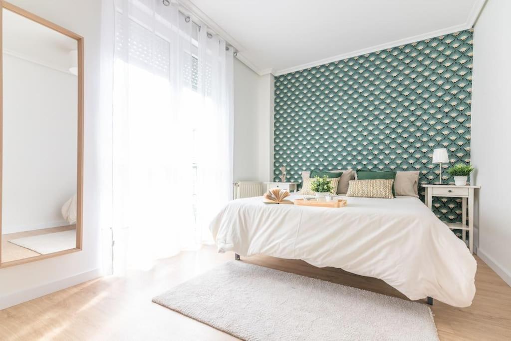 Centrico Y Comodo Apartamento Con Parking Privado Santander Exteriör bild